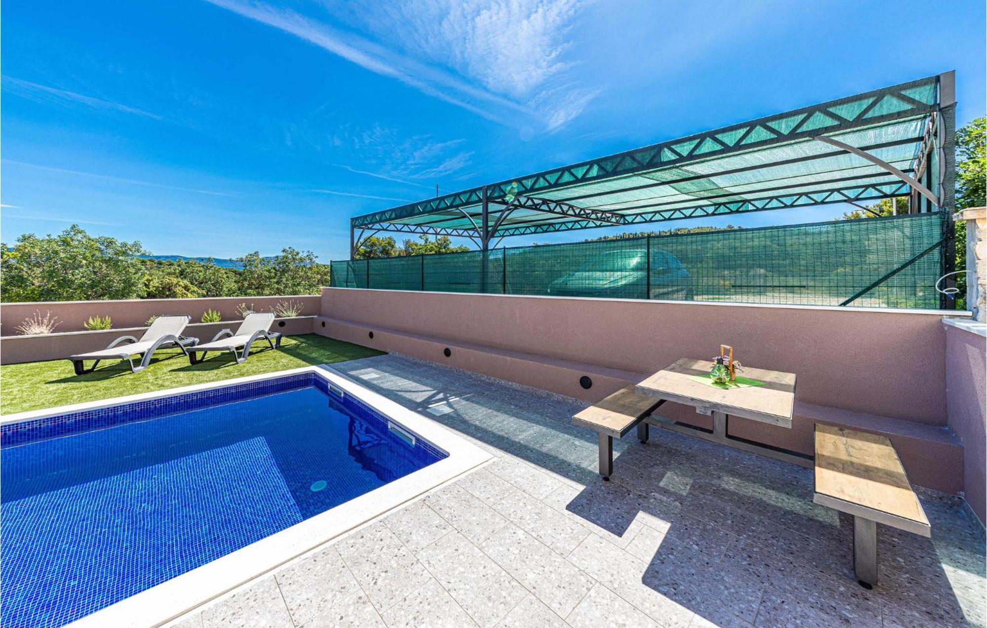 Amazing Apartment In Saldun With Wifi Trogir Buitenkant foto